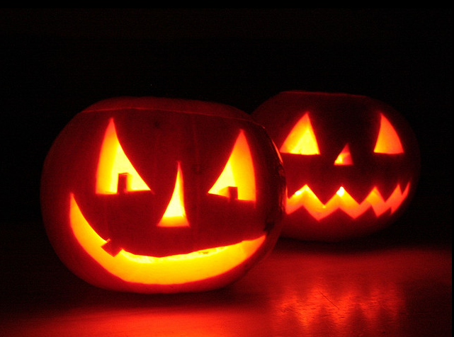 Spook-tacular+Halloween+Costumes%3A+2017