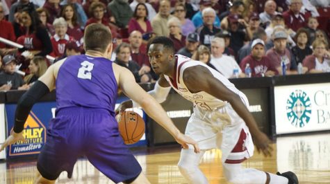 Sports Podcast: Basketball Outlook; Mailbag