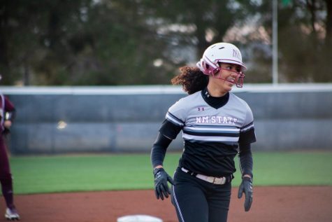 NM State Softball split doubleheader on day one of Troy Cox Classic