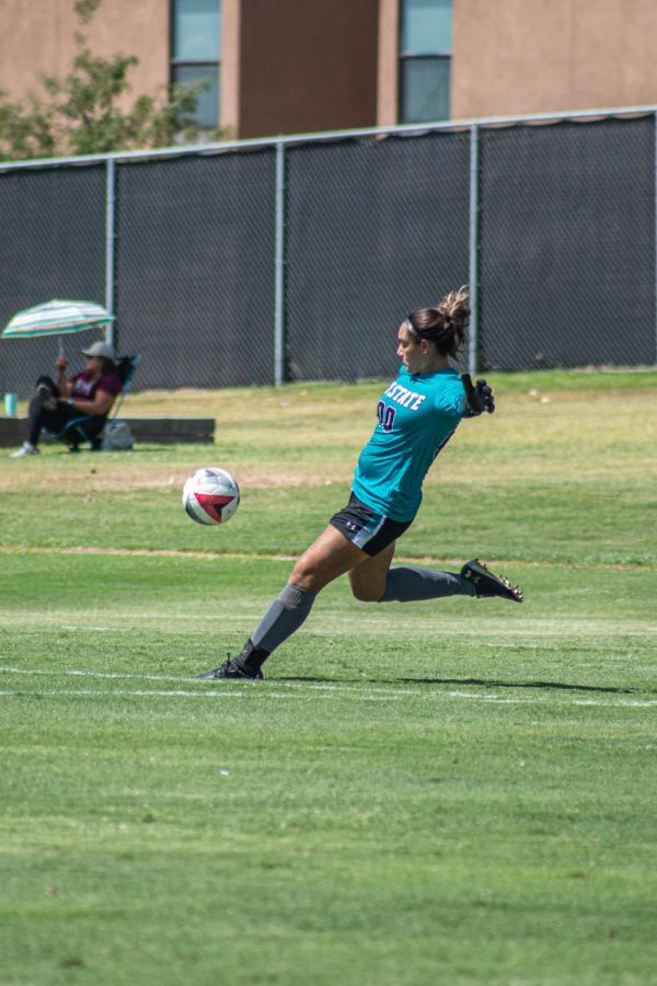 Goalkeeper Dmitri Fong gets a clean sheet in her senior day game.