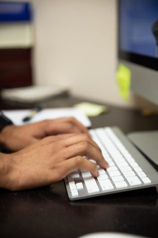 New graduate application process stirs faculty concern