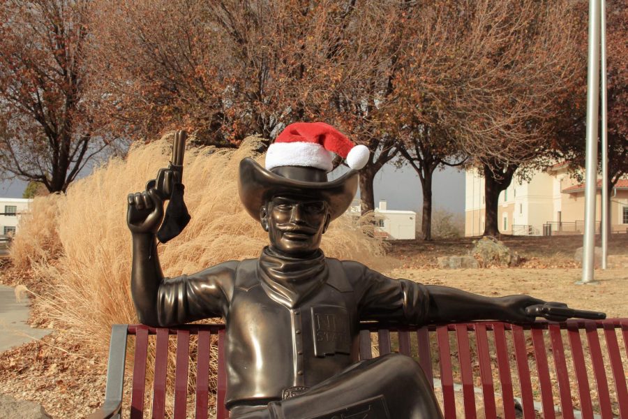 Pistol Pete masked up for the holidays. 