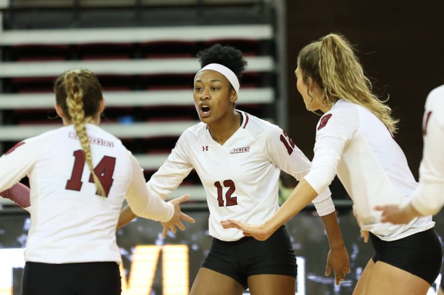 Victoria Barret and NM State make good on their short visit home, completing the sweep of the Texans to improve to 13-1. (Photo courtesy of NMSU Athletics)