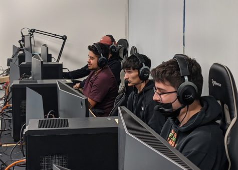 The NMSU eSports Call of Duty team practicing.