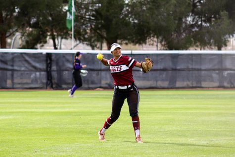 NM State softball drops battle of I-25 on Tuesday