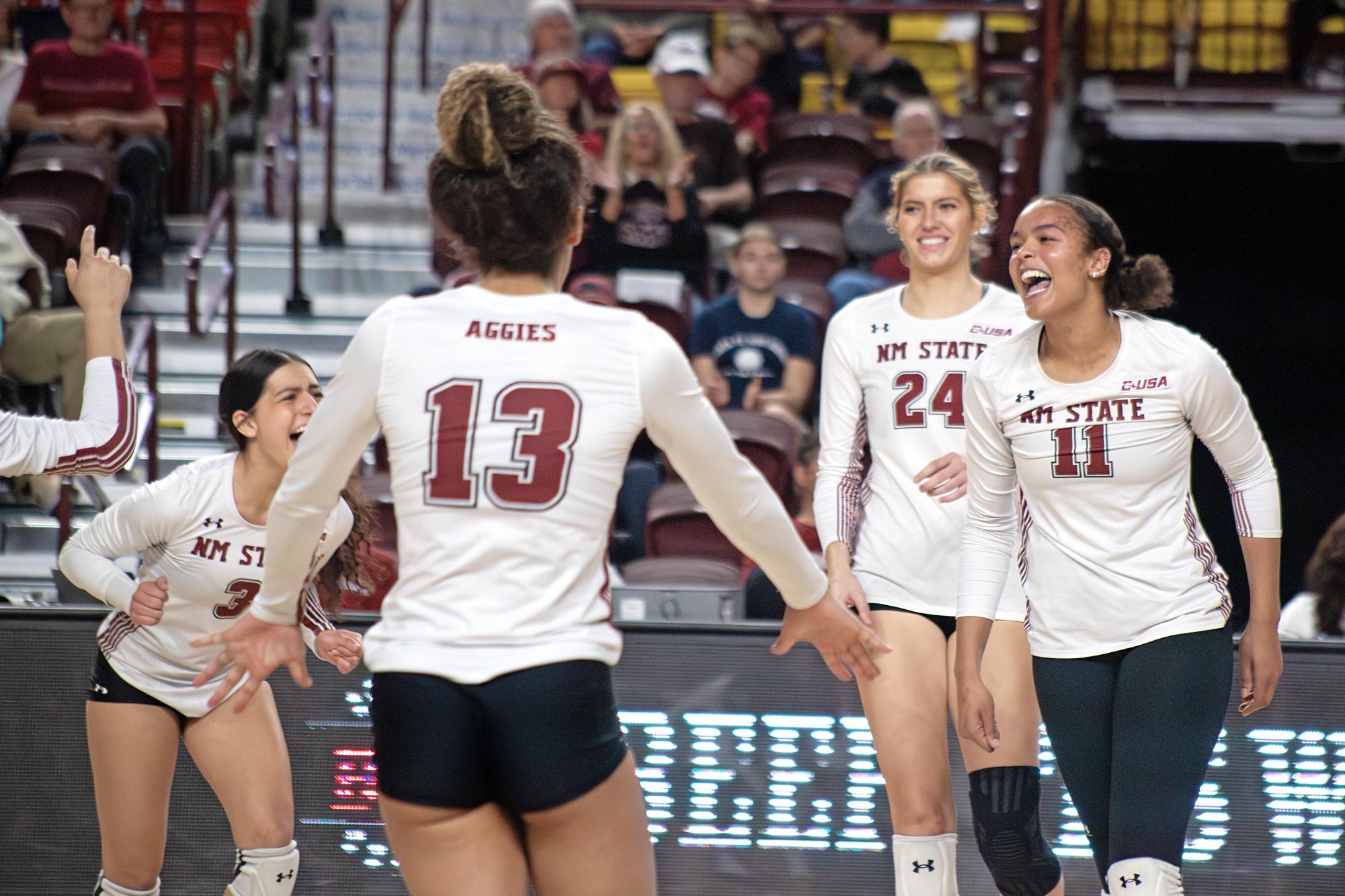 Aggie volleyball fights to victory weekend NMSU Round Up