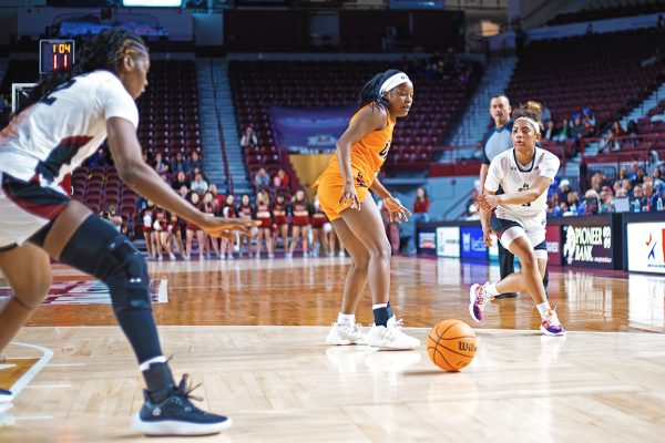 Aggies move up to 1-1 against the UTEP Miners after pulling out 66-59 win
