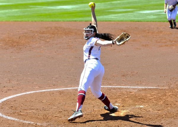 Senior Emily Dix in the circle pitching against the Louisiana Tech Bulldogs. April, 28, 2024. 