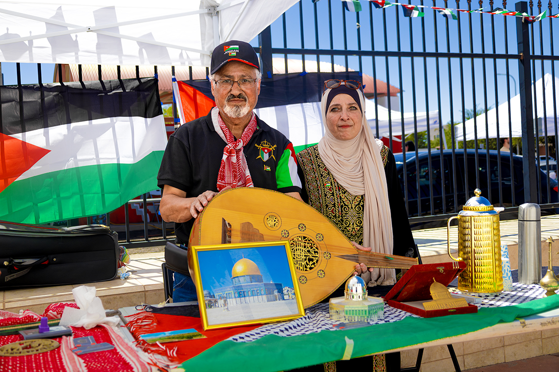 Ahmad and Duaa Khaafufar pose with a picture of The Dome of the Rock. Sept. 21, 2024.