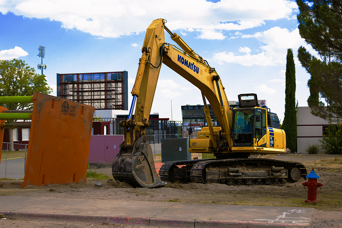 Parking lots around the construction area have become difficult to access, as machinery and fences have blocked entrances. Sep. 13, 2024.