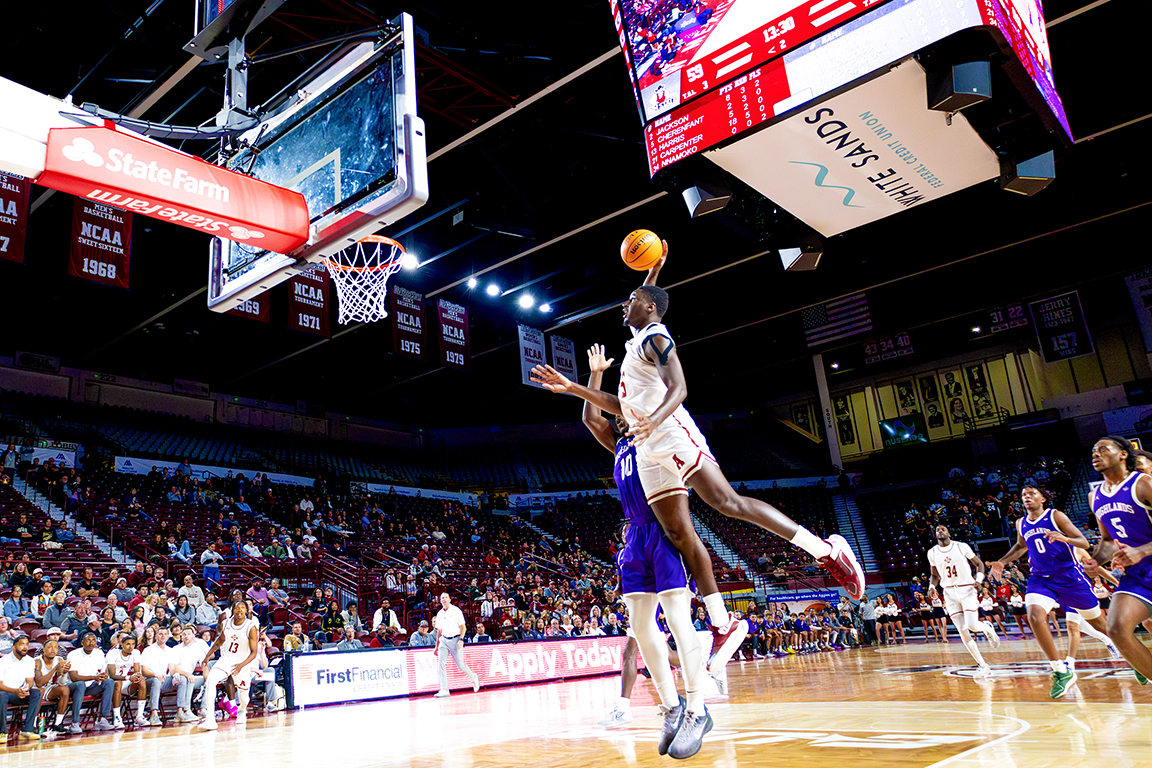 David C_MBB v NM Highlands_Lowres_11