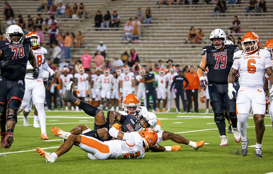 17_Karla HC_NMSU v SHSU_LowRes