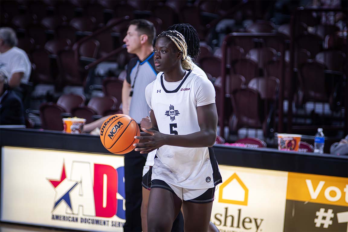 09_DanielV_BasketvKennesaw_LowRes