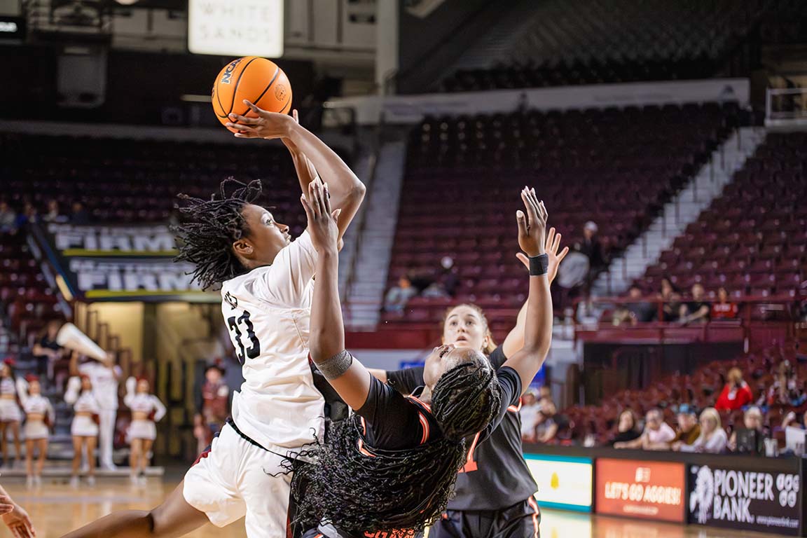Forward Senoj Jones goes up for a shot during NMSU’s home win over Sam Houston. Feb. 5, 2025.