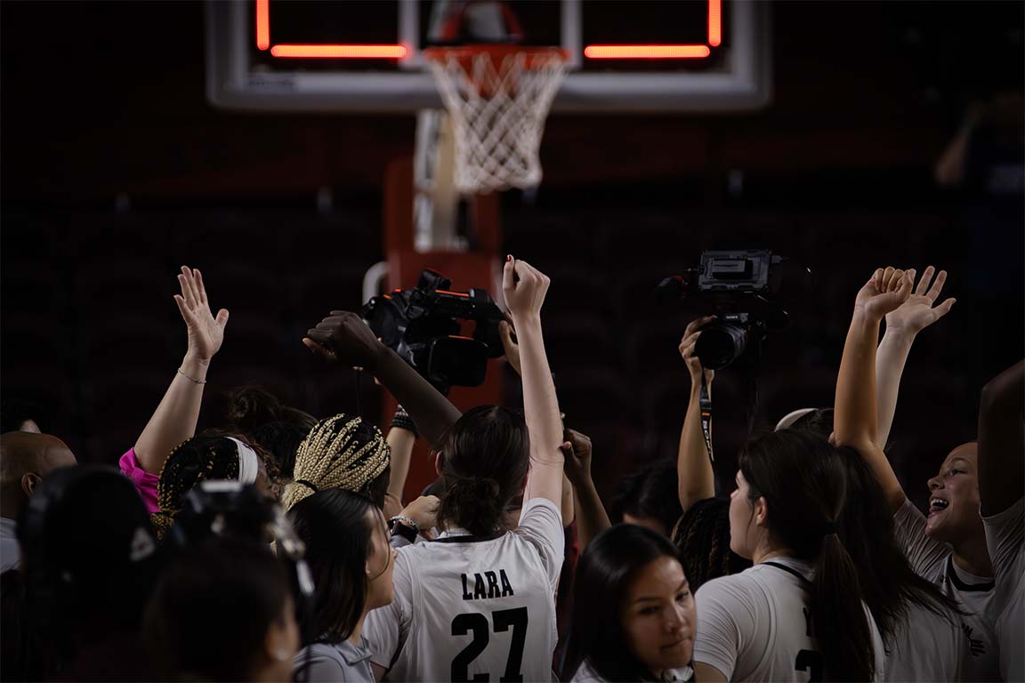12_DanielV_BasketvKennesaw_LowRes
