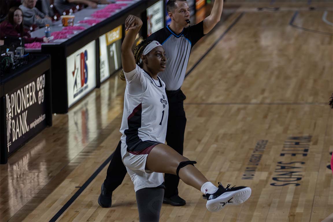 14_DanielV_BasketvKennesaw_LowRes