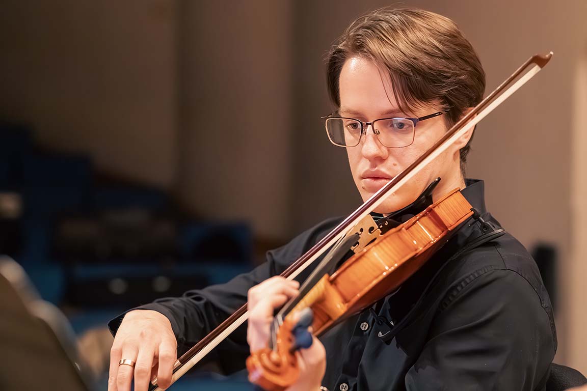 06_Philharmonic Orchestra_LowRes