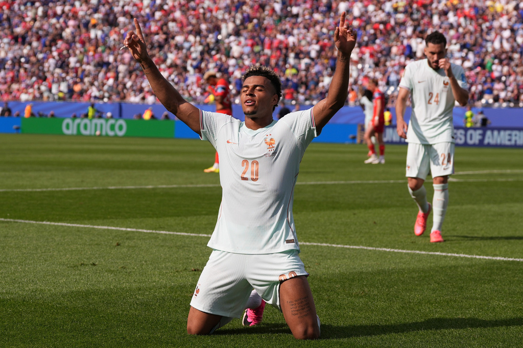 France's Desire Doue (20) celebrates after scoring his side's fourth goal during the World Cup Group I soccer match between Norway and France in Foxborough, Mass., near Boston, Friday, June 26, 2026. (AP Photo/Charles Krupa)